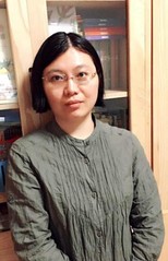 楼育萍